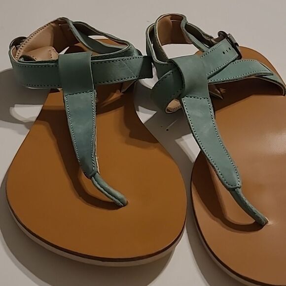 8 WORN ONCE ECOTE SAGE GREEN LEATHER BOHO THING SANDALS LIKE NEW - Picture 6 of 6